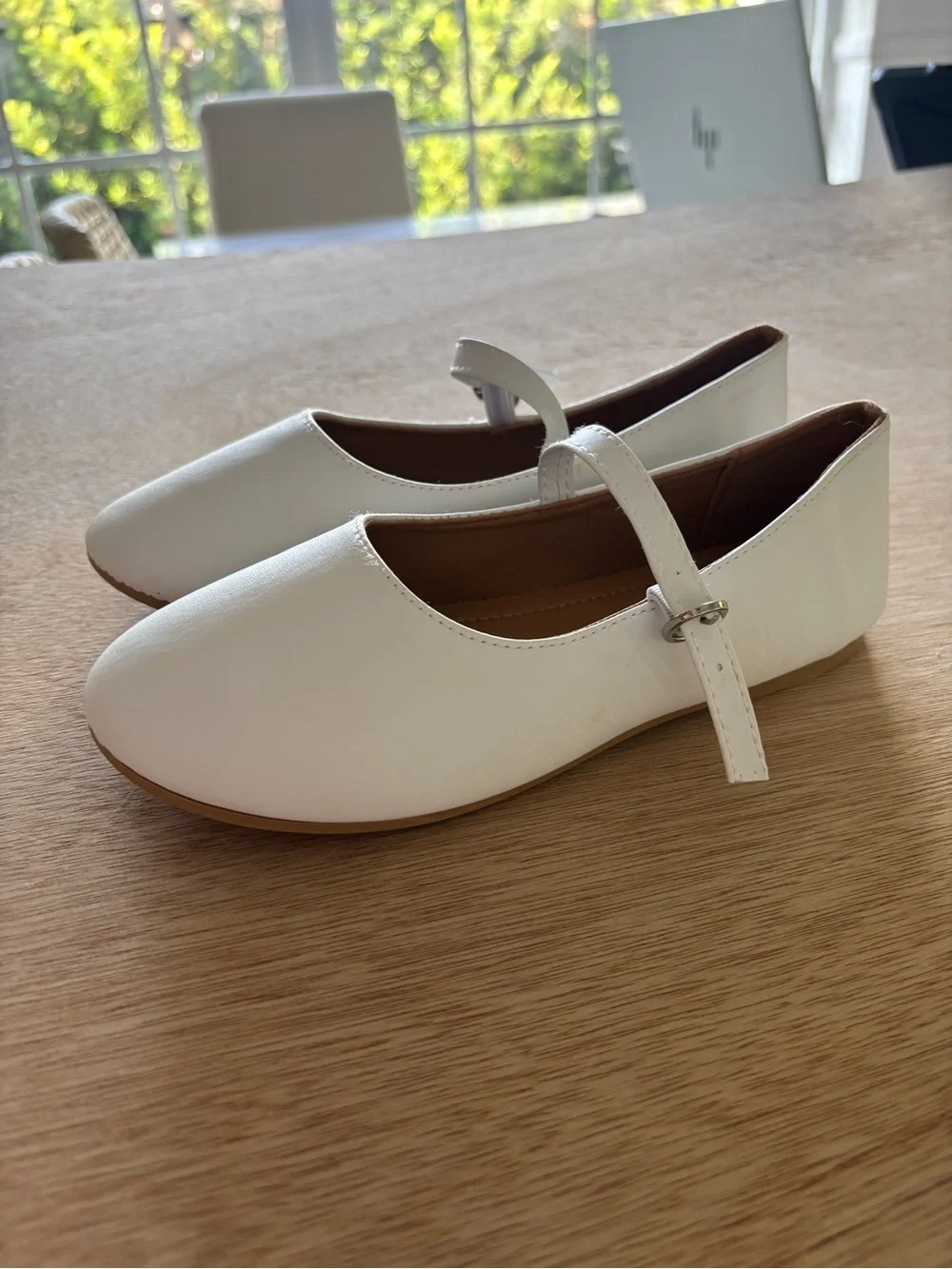 White Mary Jane Flats Girls Size 2 Dress Shoes